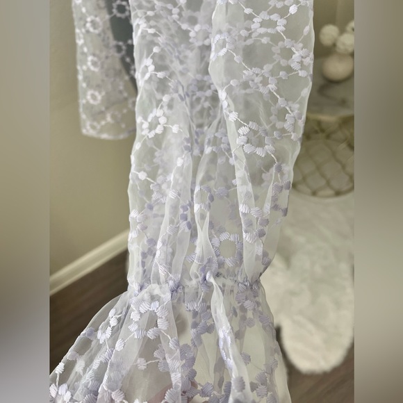 Zara Lilac Sheer Embroidered Floral V-Neck Blouse - Picture 5 of 6